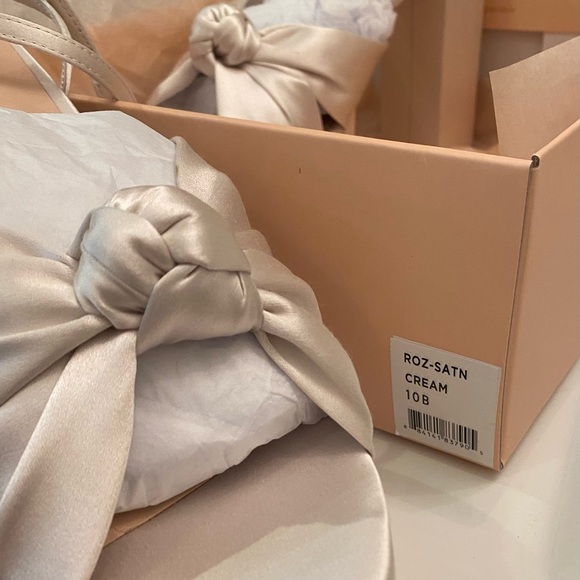 Loeffler Randall Knot Sandals 10B - Picture 5 of 9